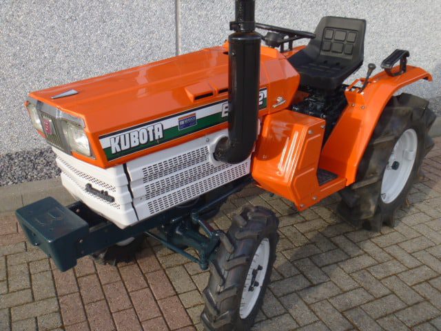 Kubota B1402 4wd - Afbeelding 4