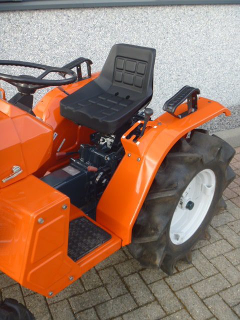 Kubota B1402 4wd - Afbeelding 9