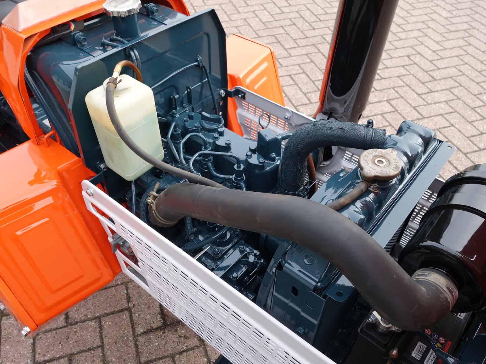 Kubota B1402 4wd - Afbeelding 18