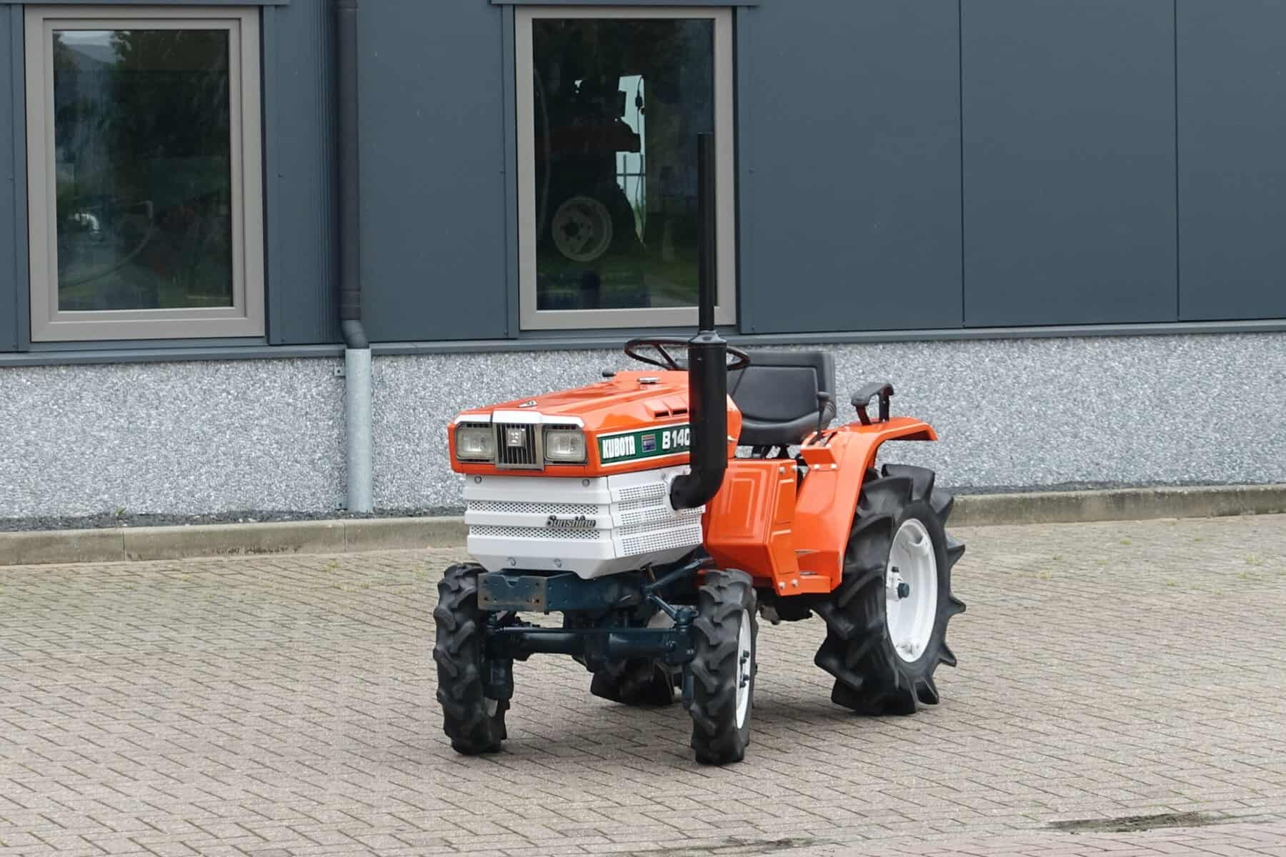 Kubota B1402 4wd