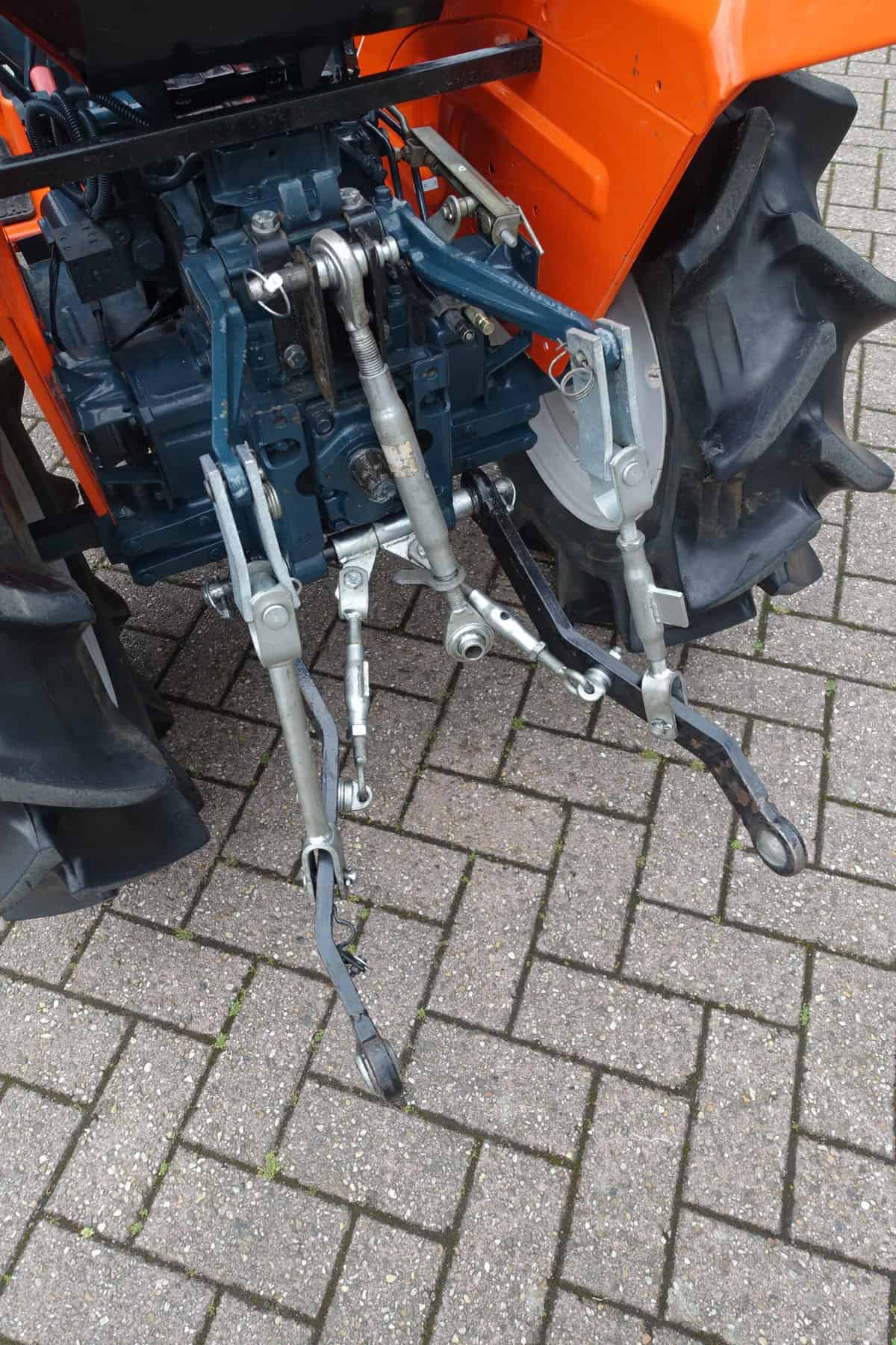 Kubota B1402 4wd - Afbeelding 16