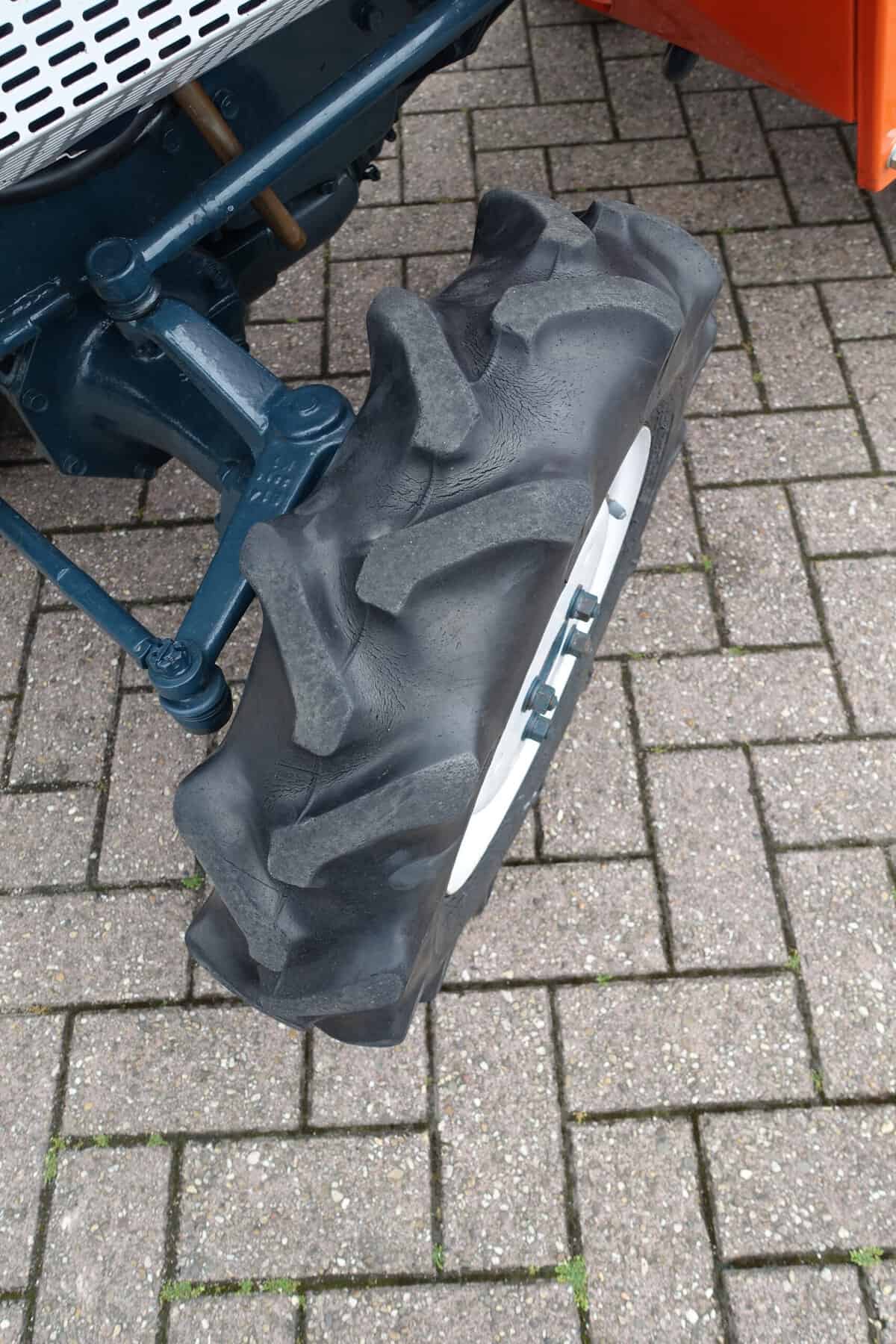 Kubota B1402 4wd - Afbeelding 18