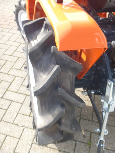 Kubota B1500 4wd - Afbeelding 14