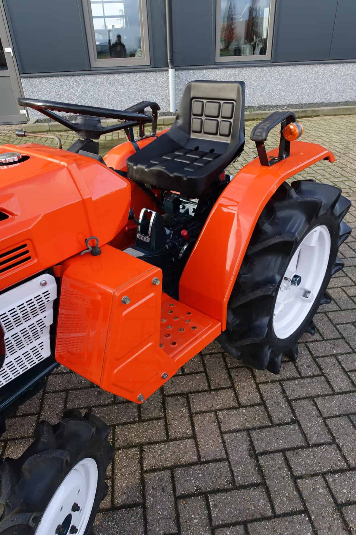Kubota B1500 4wd - Afbeelding 8