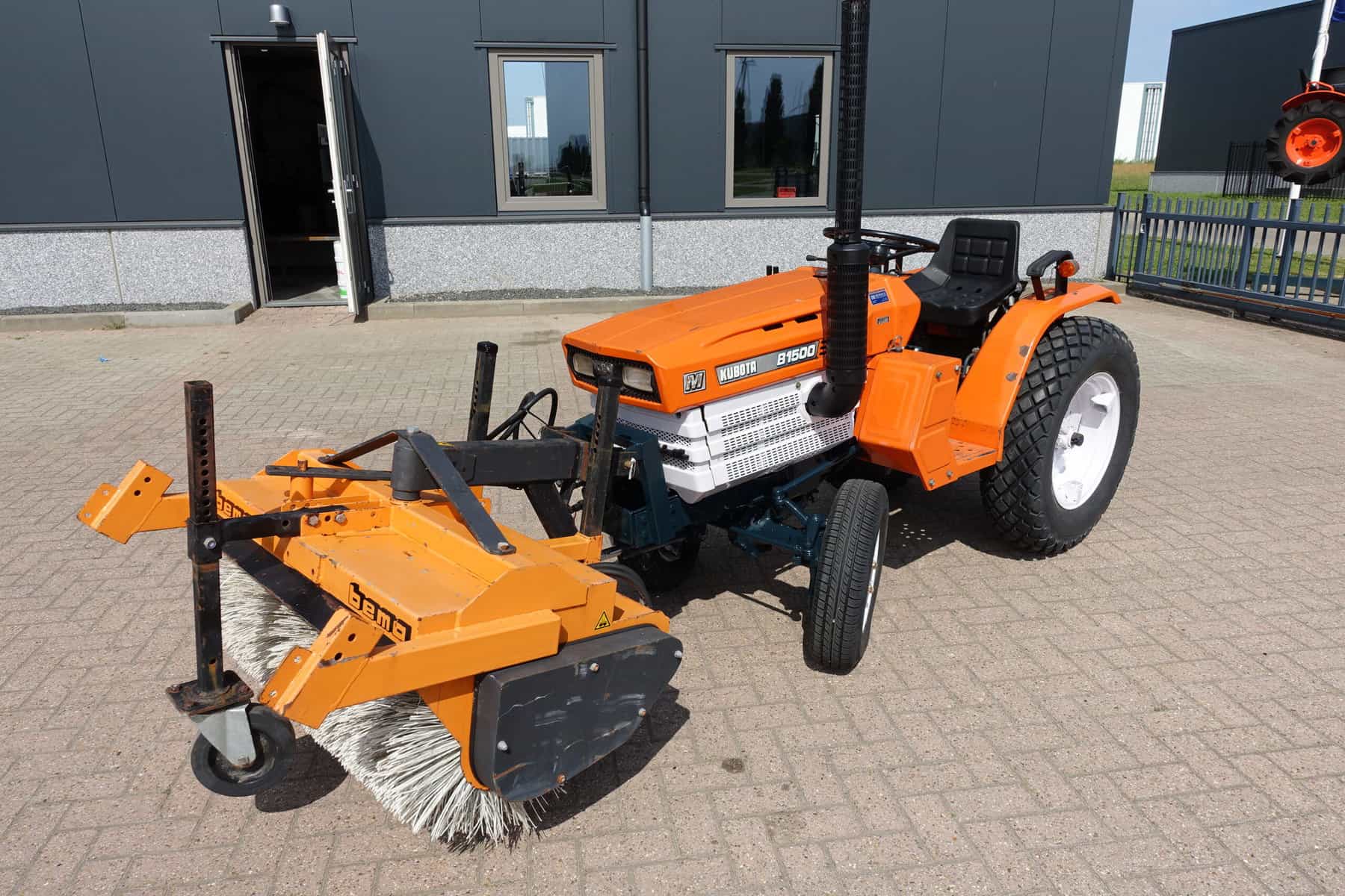 Kubota B1500 4wd - Afbeelding 3
