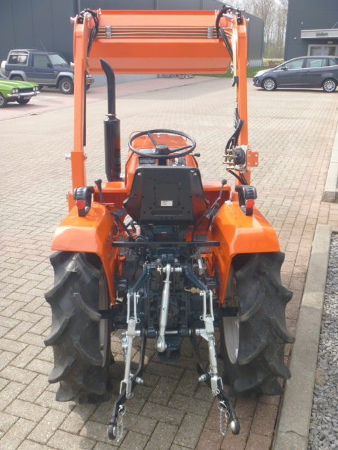 Kubota B1502 4wd - Afbeelding 13