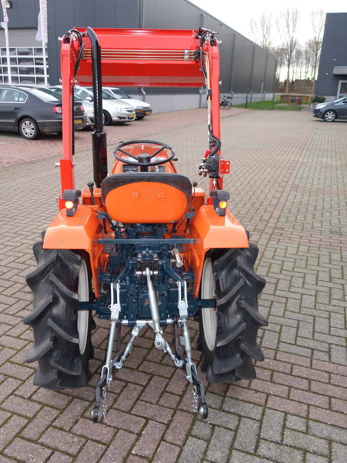 Kubota B1502 4wd - Afbeelding 14