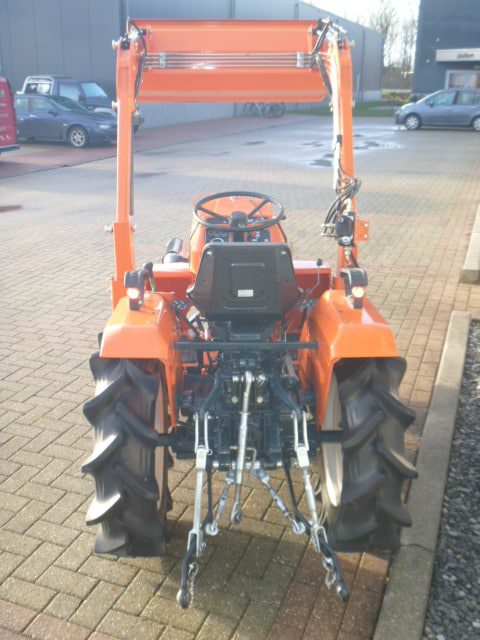 Kubota B1502 4wd - Afbeelding 14
