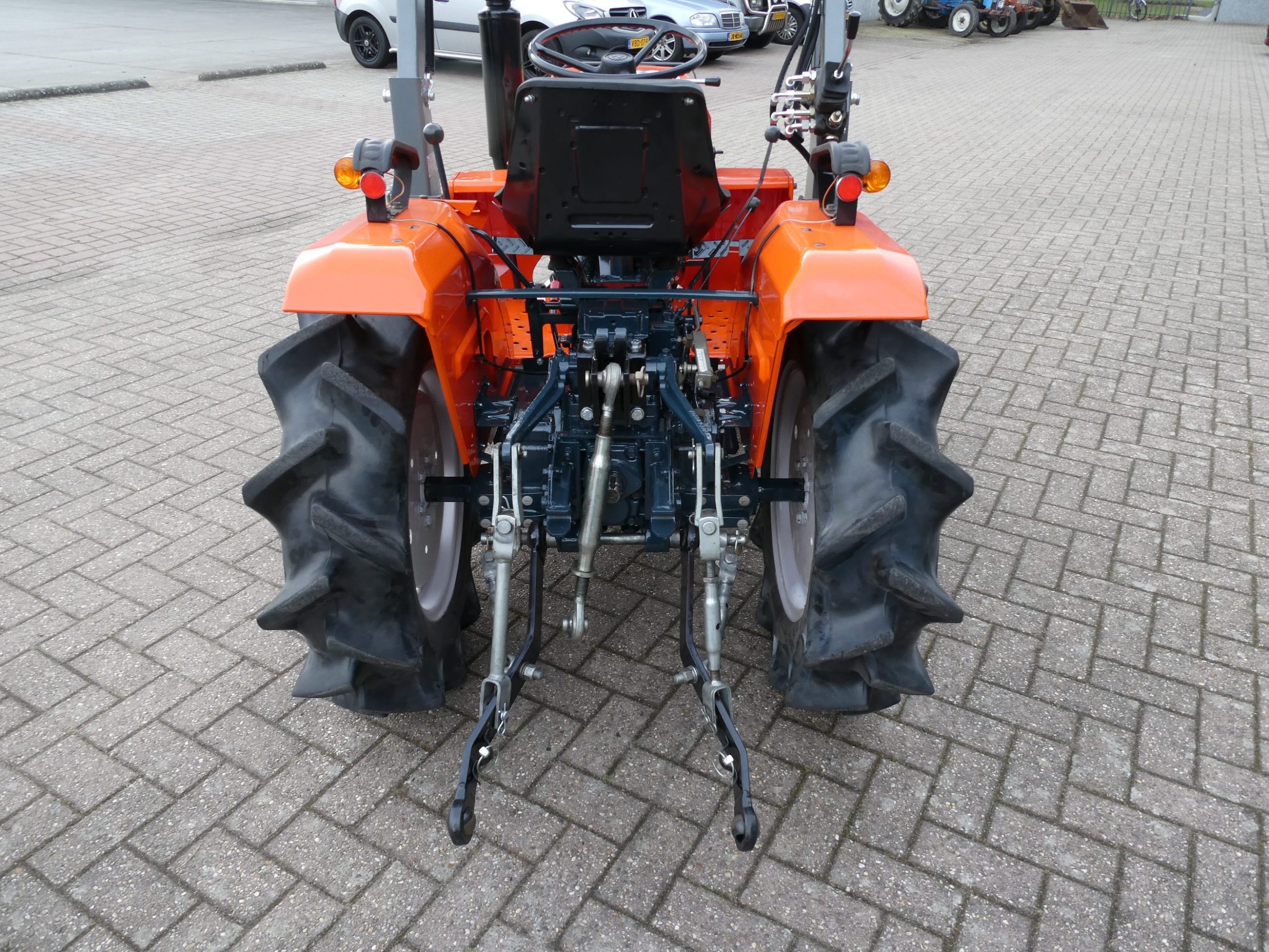 Kubota B1502 4wd - Afbeelding 14