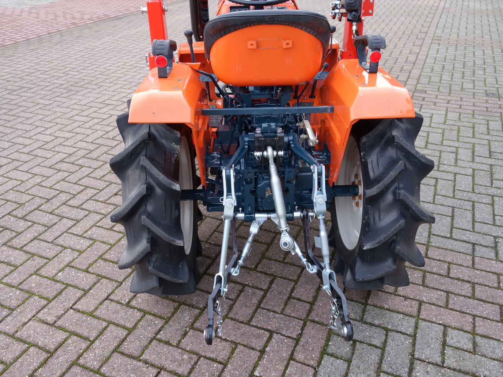 Kubota B1502 4wd - Afbeelding 15