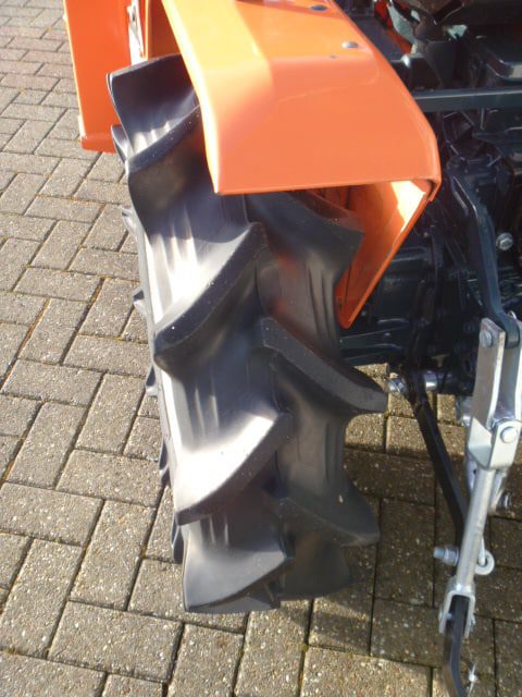 Kubota B1502 4wd - Afbeelding 17