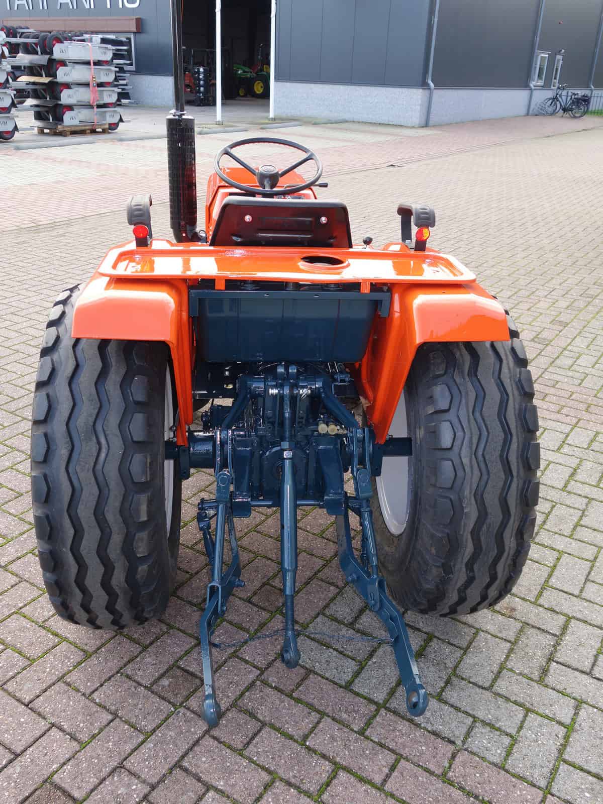 Kubota B1600 2wd - Afbeelding 12