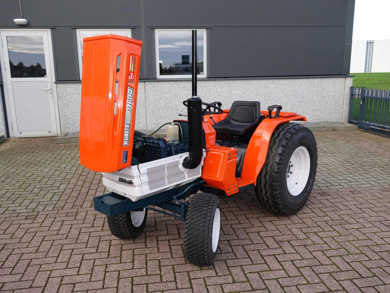 Kubota B1600 2wd - Afbeelding 17