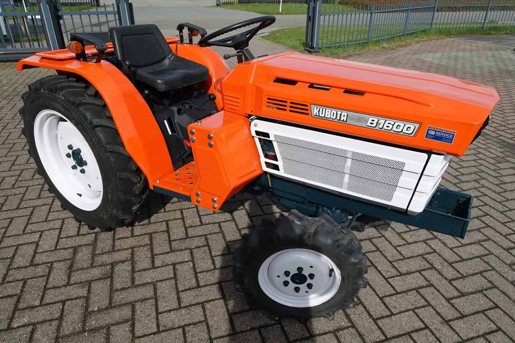 Kubota B1600 4wd - Afbeelding 2