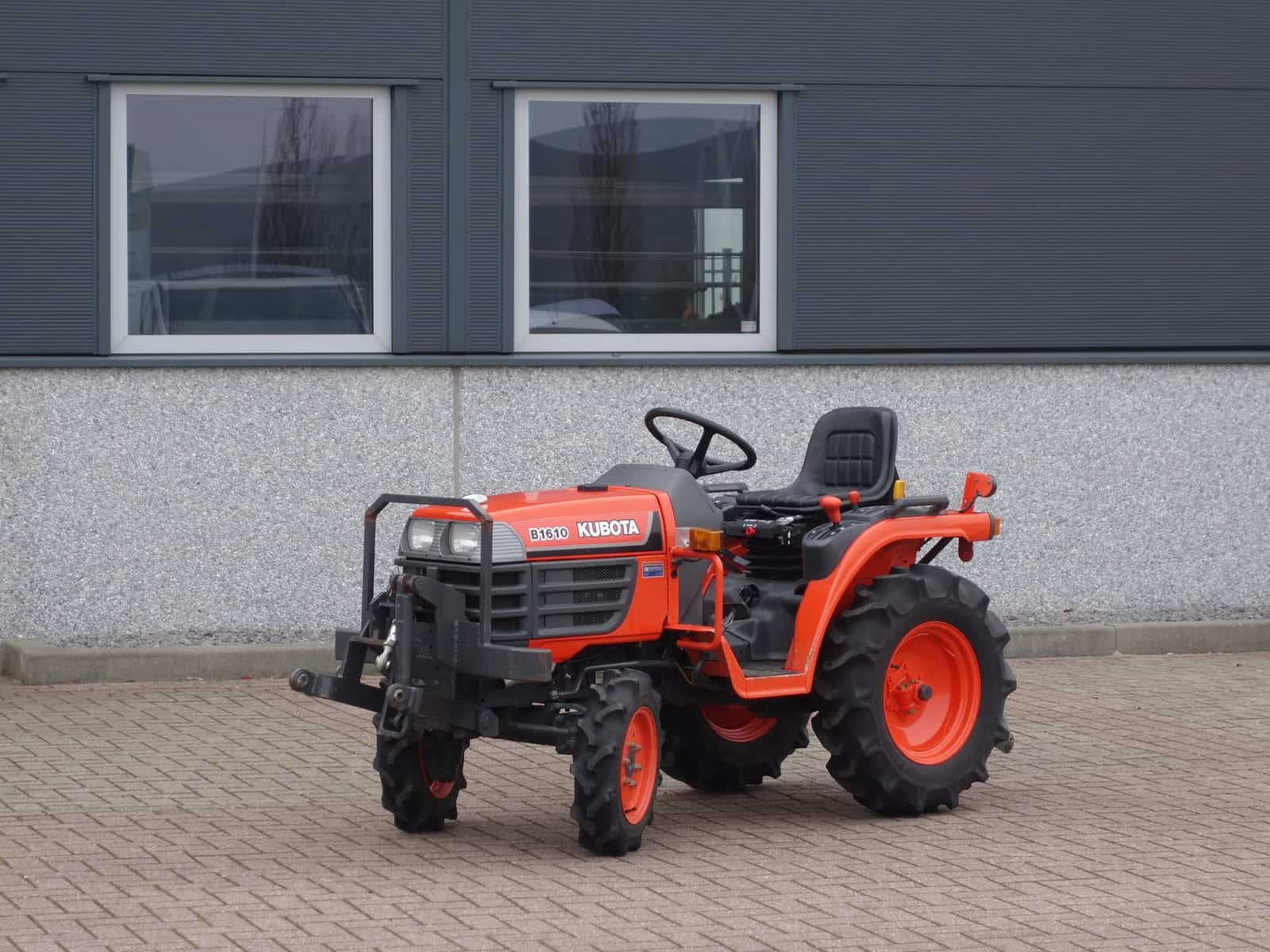 Kubota B1610 4wd