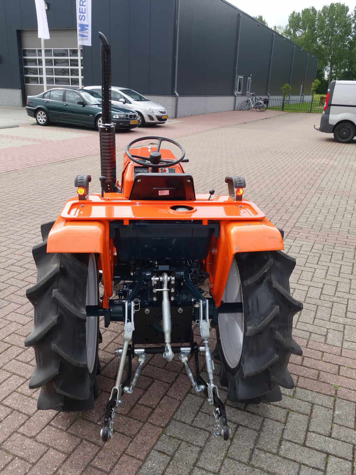 Kubota B1702 4wd - Afbeelding 12