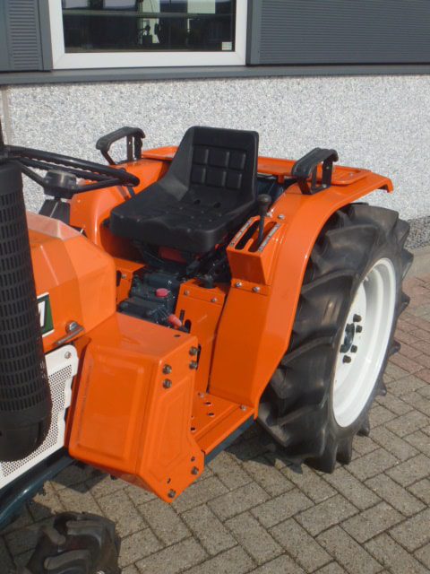 Kubota B1702 4wd - Afbeelding 7