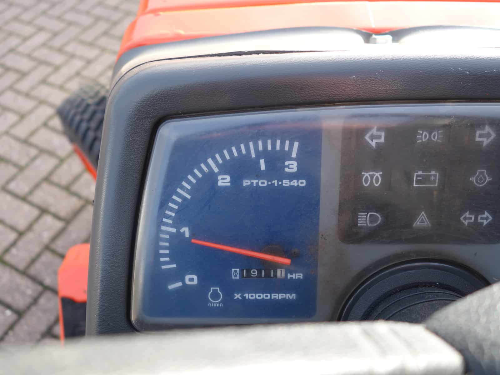 Kubota B2100 4wd - Afbeelding 11