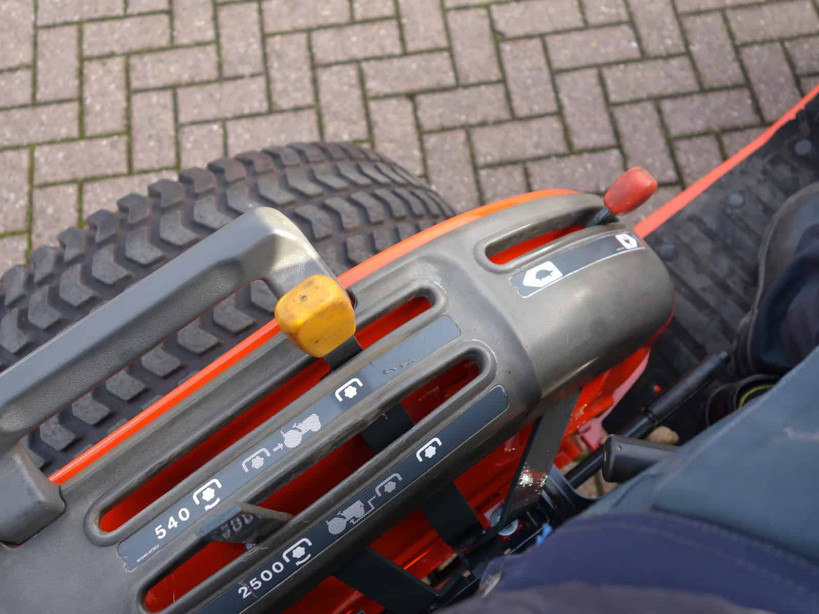 Kubota B2100 4wd - Afbeelding 15