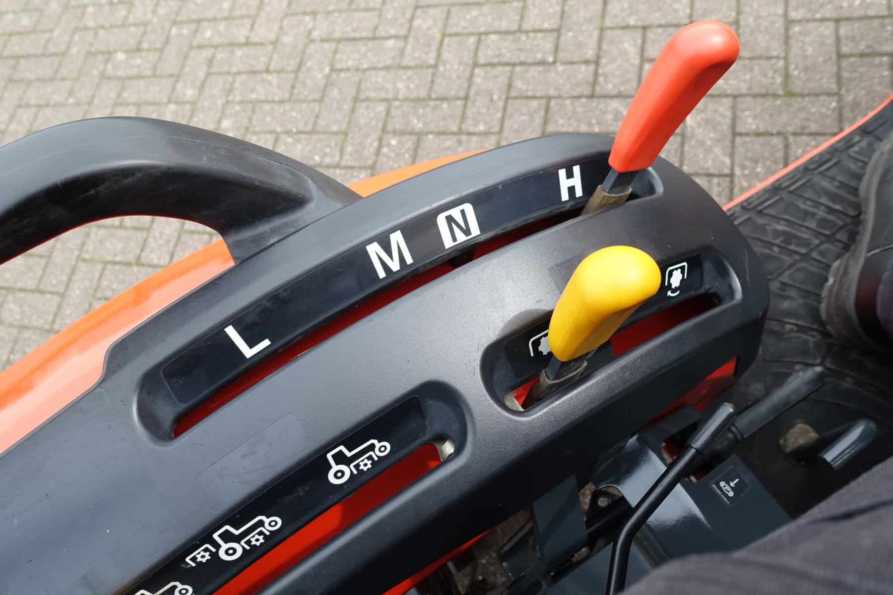 Kubota B2650 4wd HST - Afbeelding 16