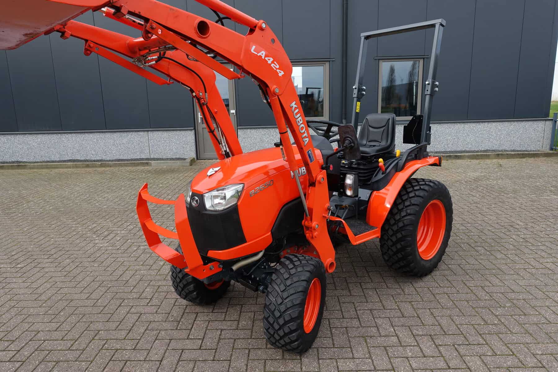 Kubota B2650 4wd HST - Afbeelding 4