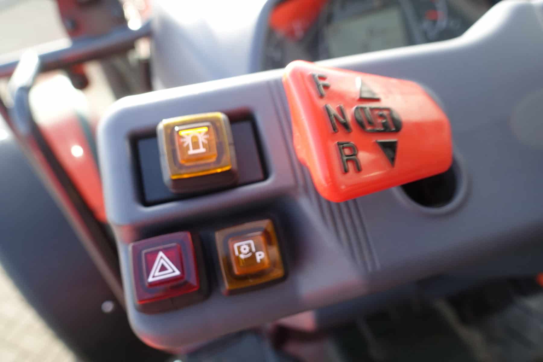 Kubota M4-063 4wd - Afbeelding 12