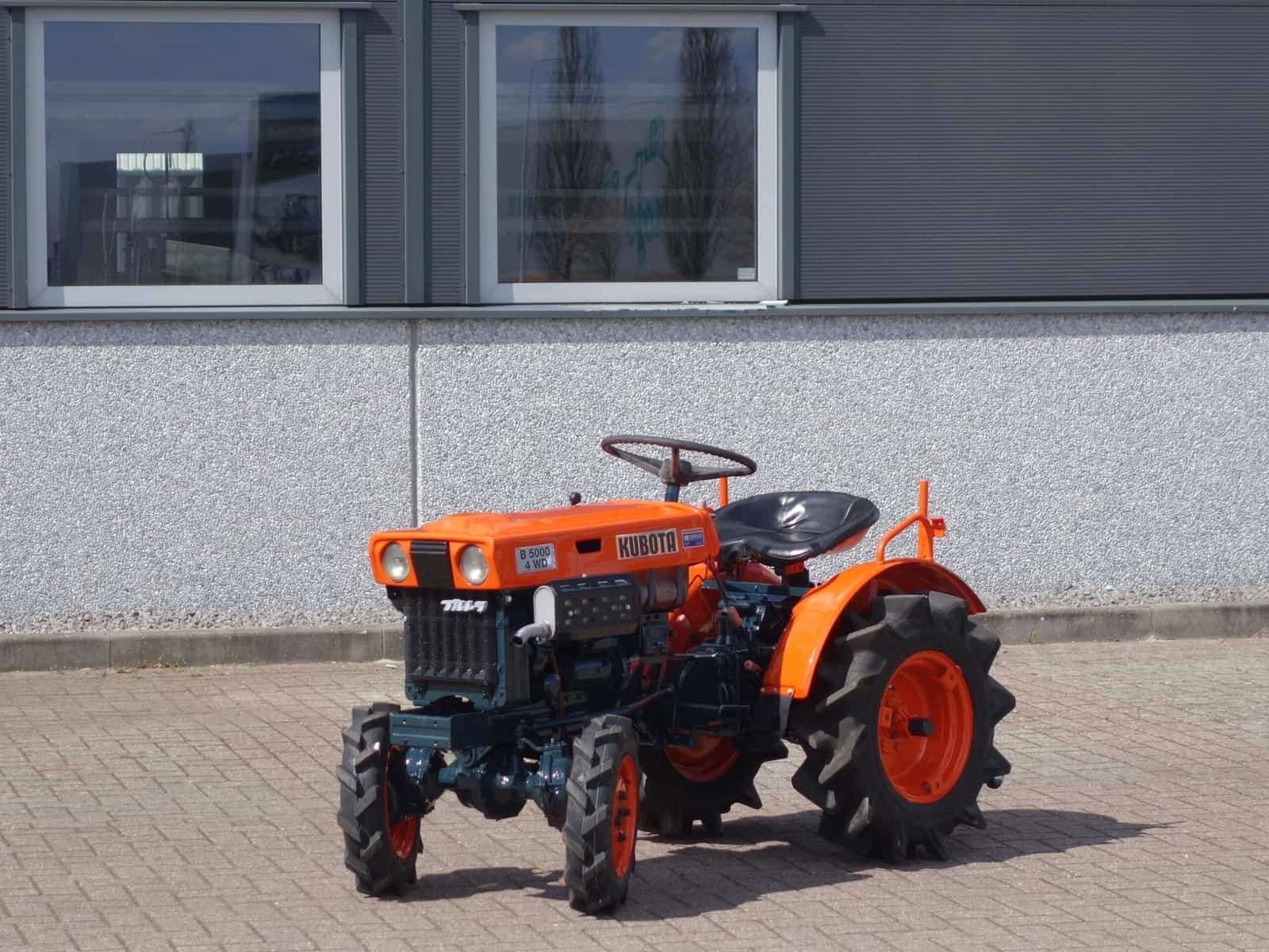 Kubota B5000 4wd