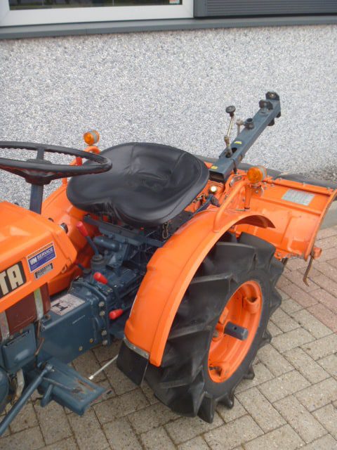 Kubota B5000 4wd - Afbeelding 8