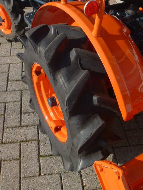 Kubota B5001 4wd - Afbeelding 12