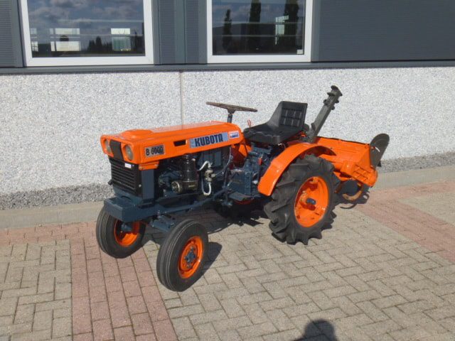 Kubota B6000 2wd