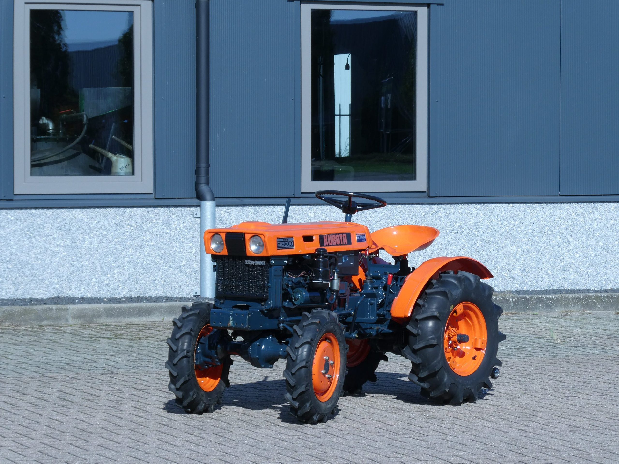 Kubota B6000 4wd