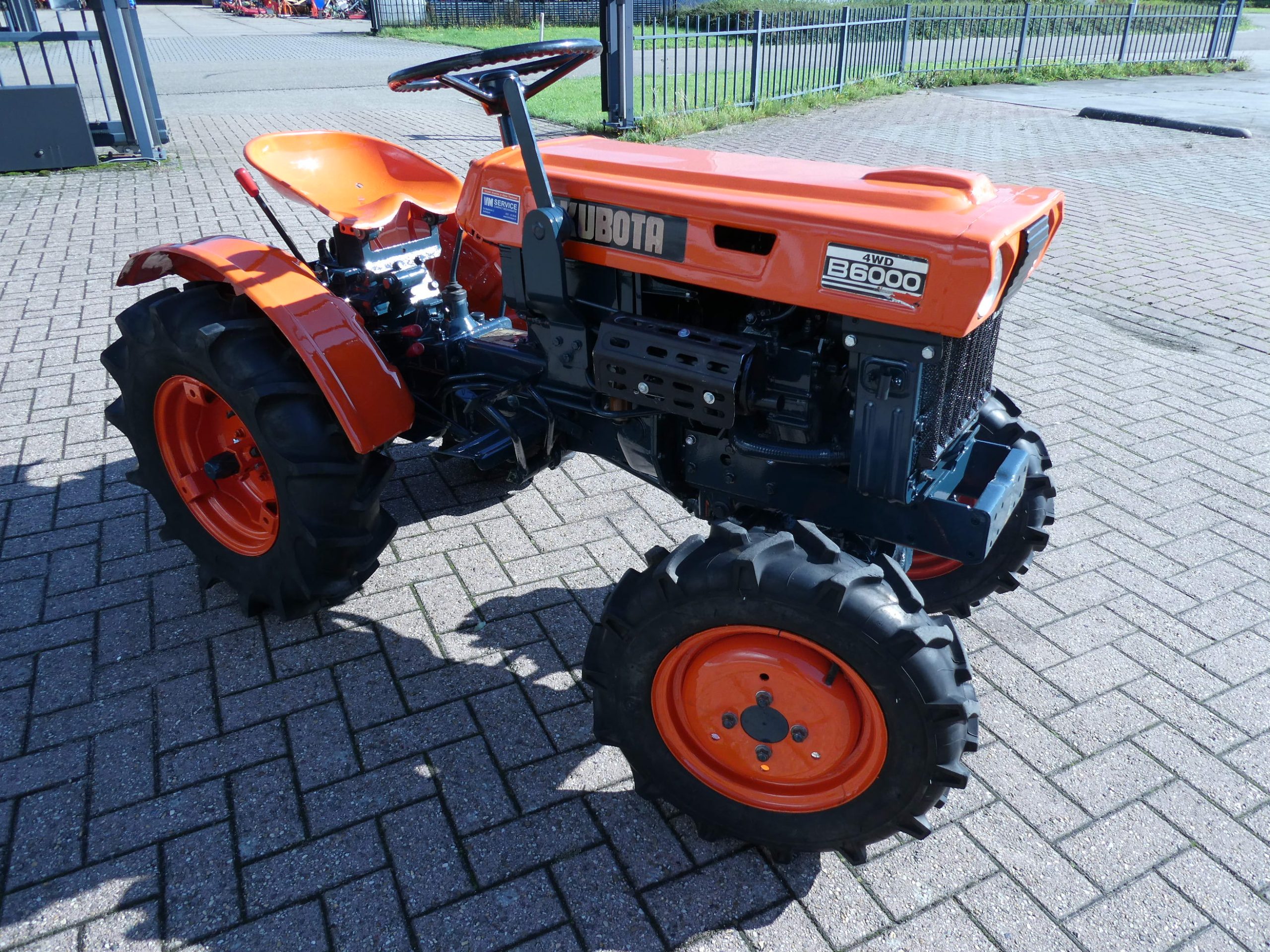 Kubota B6000 4wd - Afbeelding 2