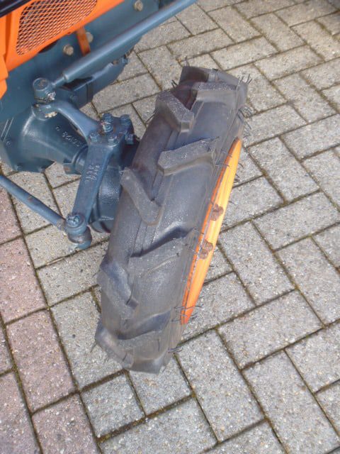 Kubota B6001 4wd - Afbeelding 14