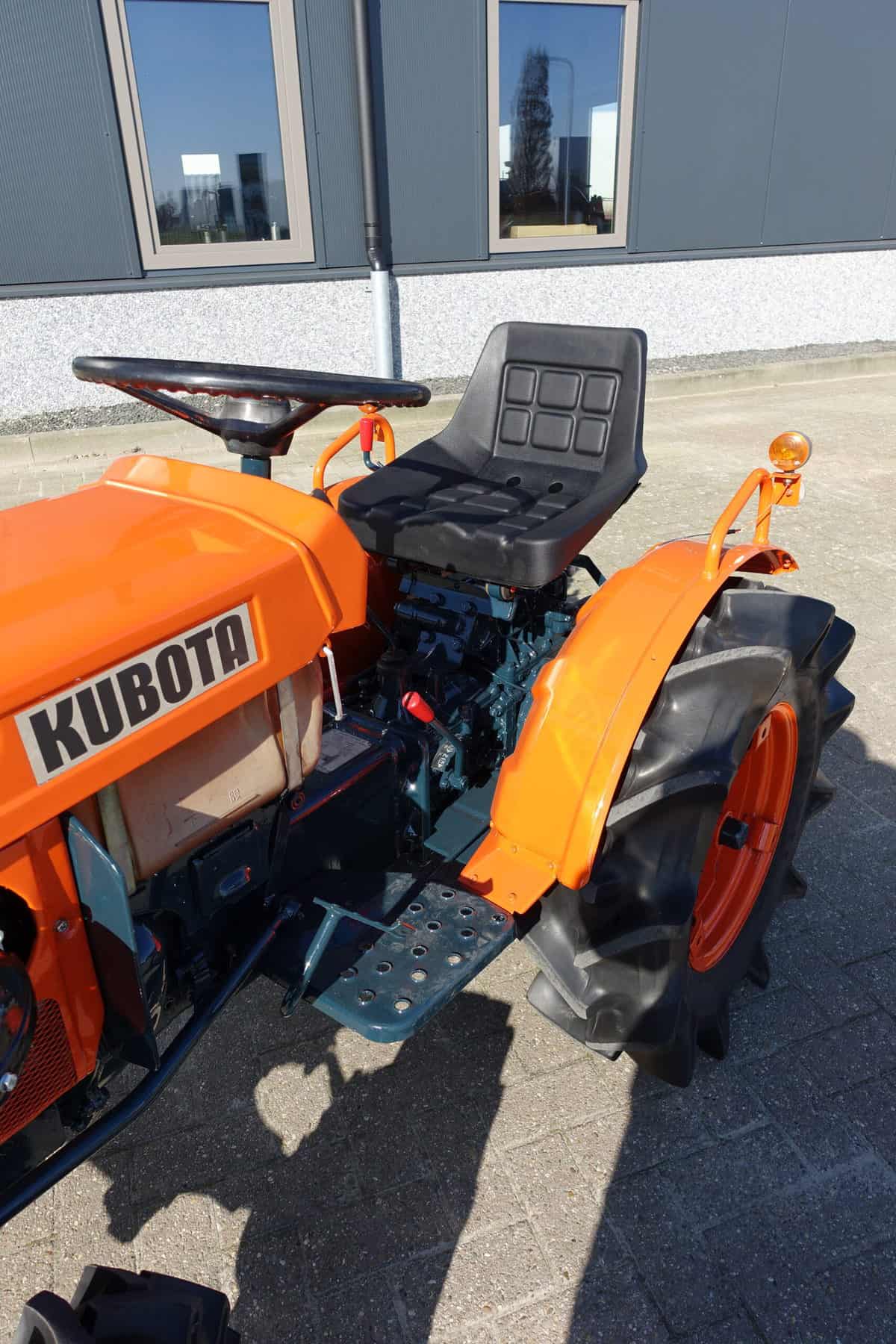 Kubota B6001 4wd - Afbeelding 8