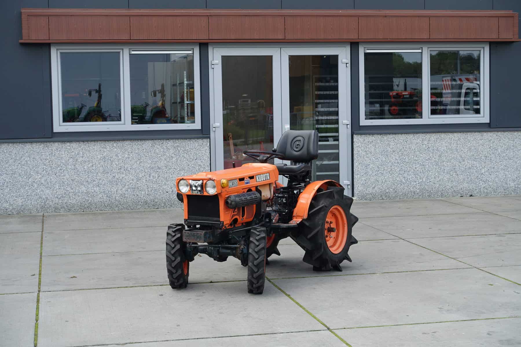Kubota B6100 4wd