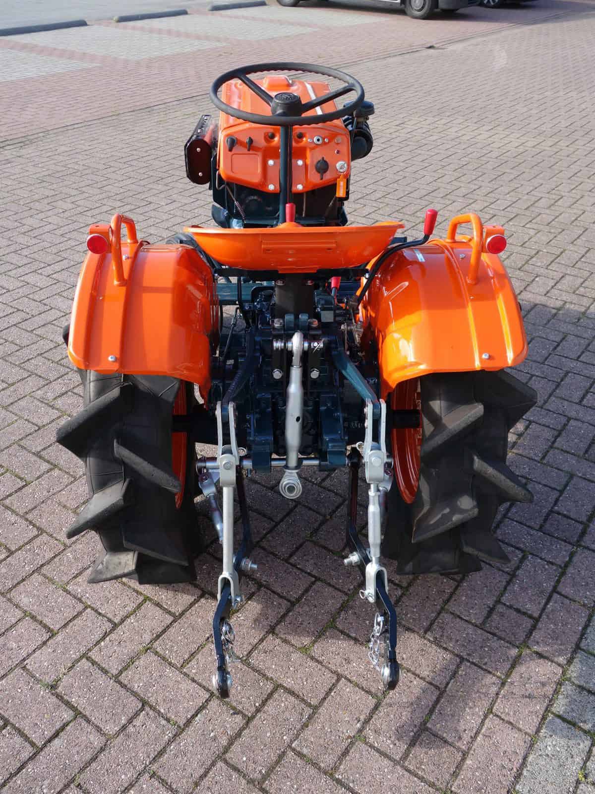 Kubota B7000 2wd - Afbeelding 10