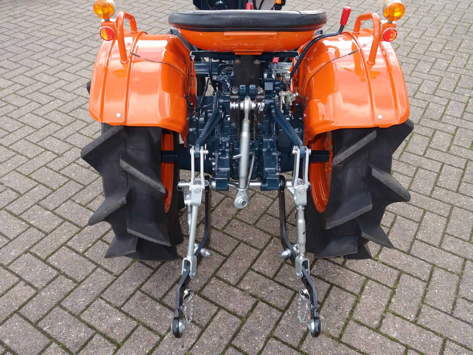 Kubota B7000 2wd - Afbeelding 12