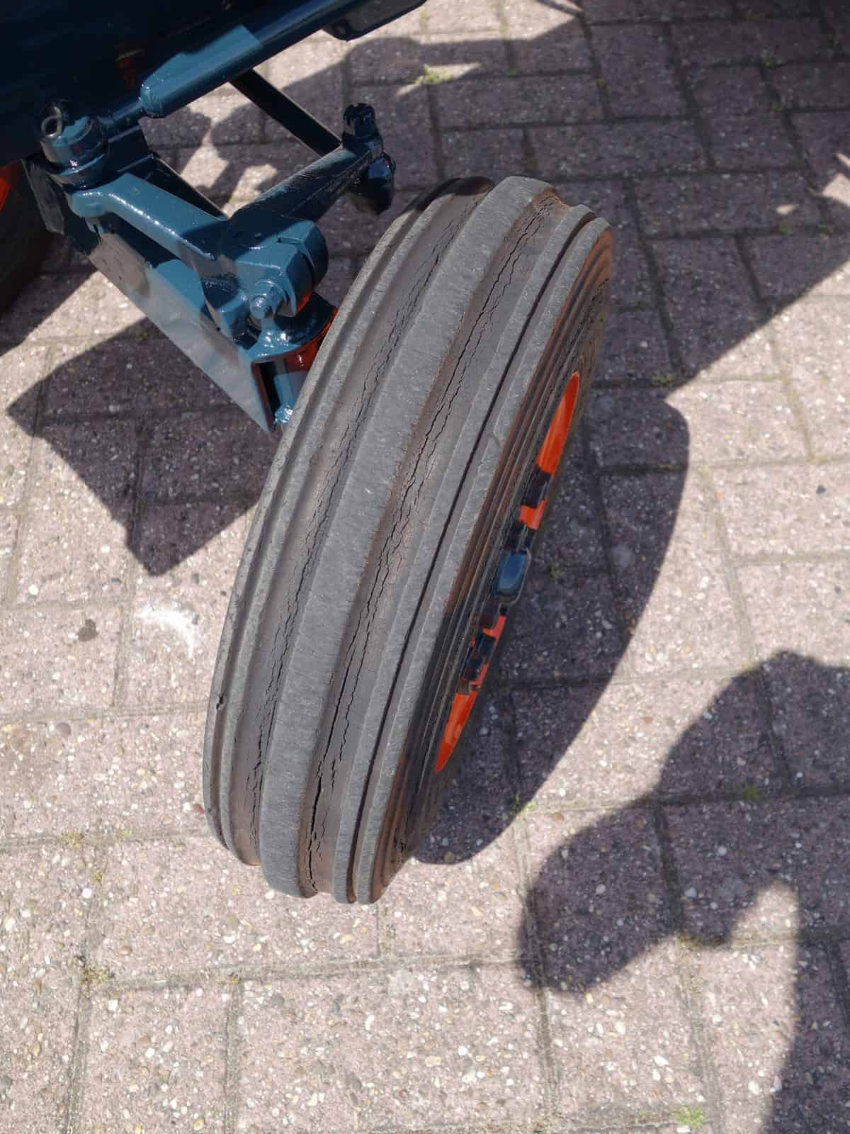 Kubota B7000 2wd - Afbeelding 15