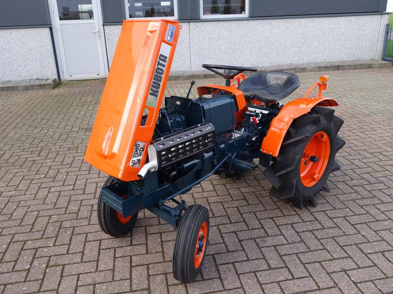 Kubota B7000 2wd - Afbeelding 16