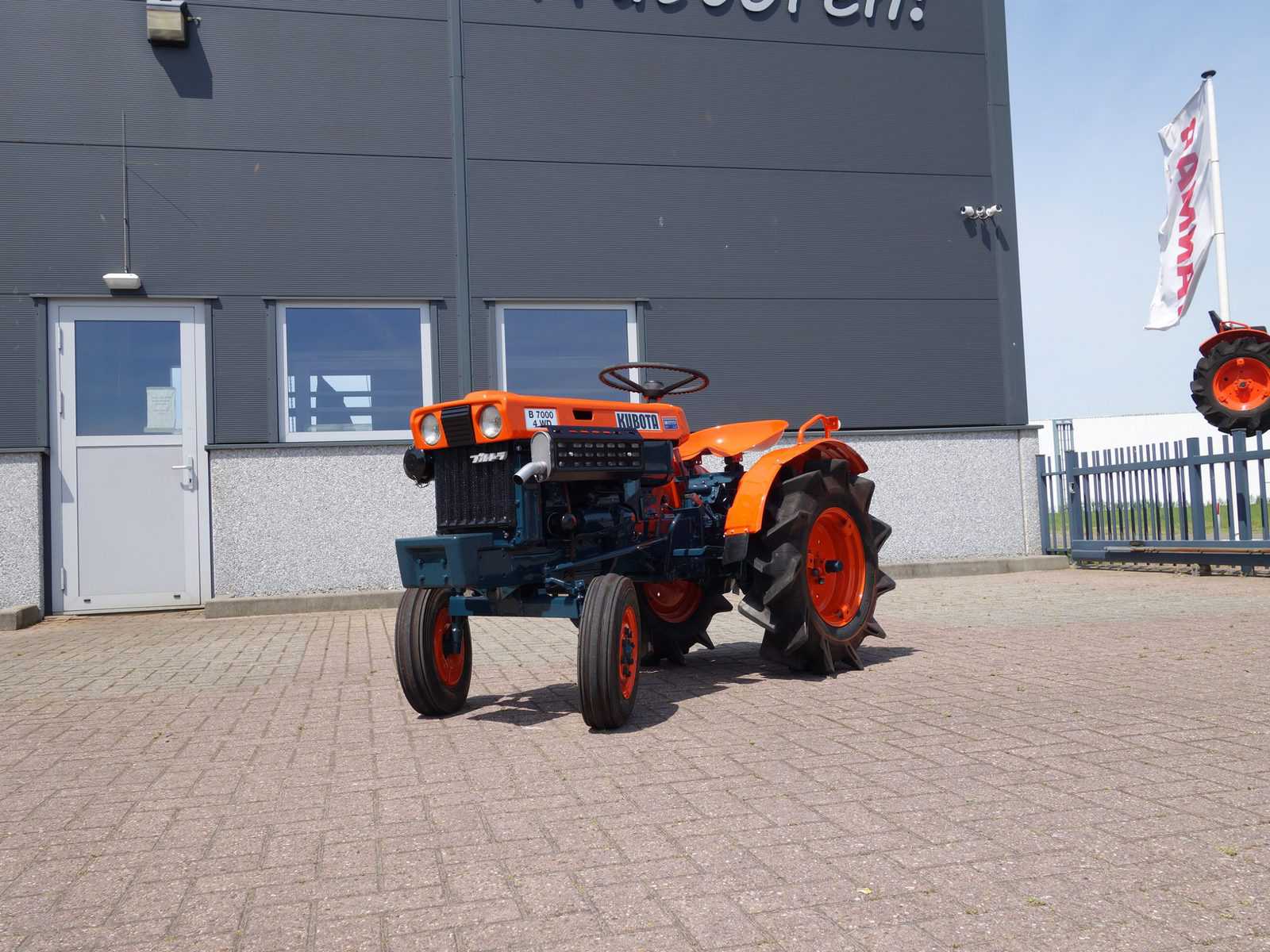 Kubota B7000 2wd - Afbeelding 19