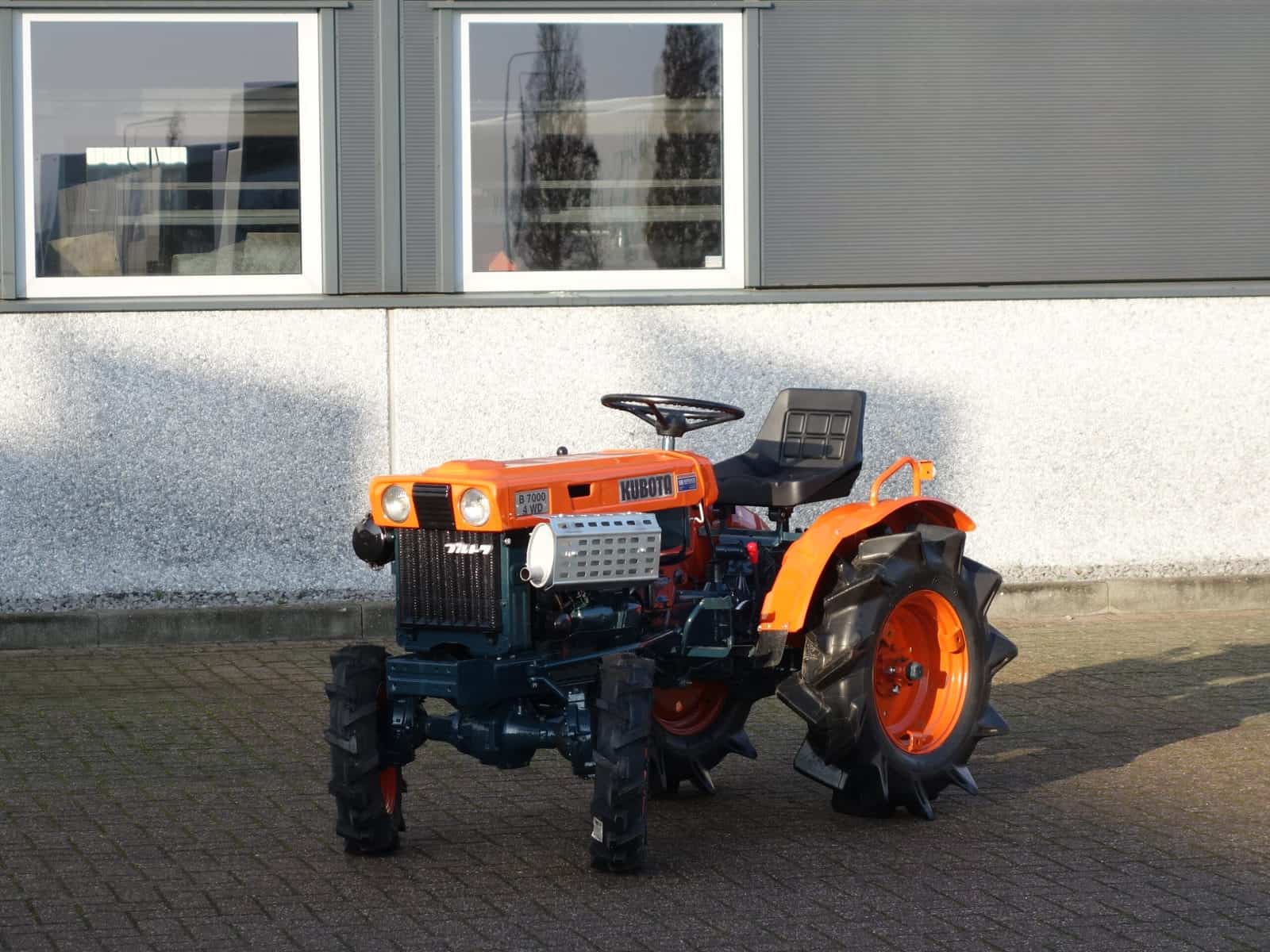 Kubota B7000 4wd