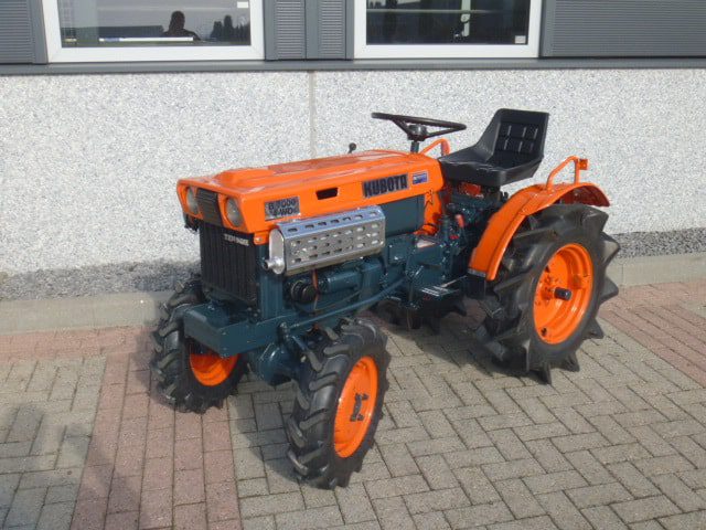 Kubota B7000 4wd