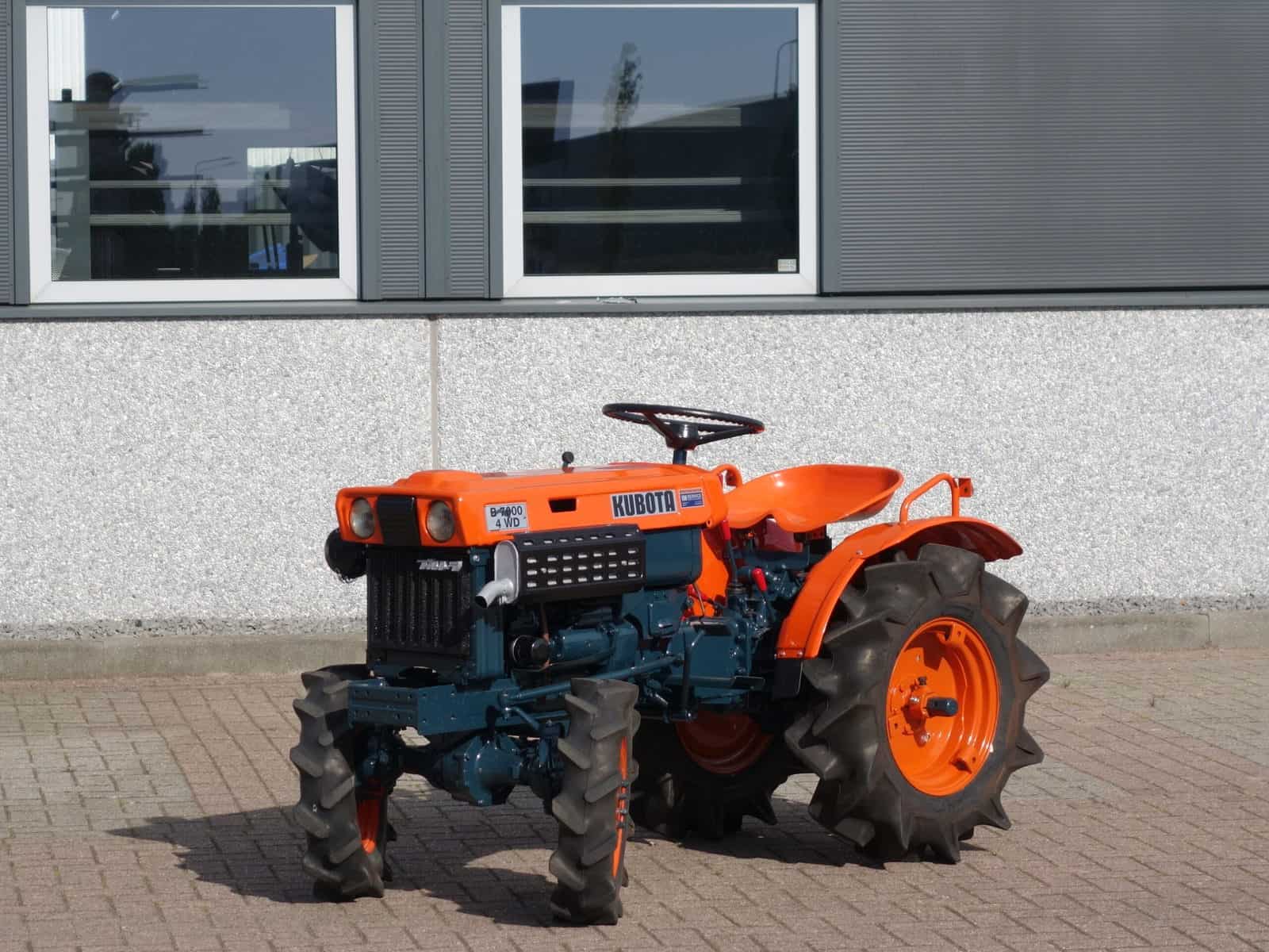 Kubota B7000 4wd