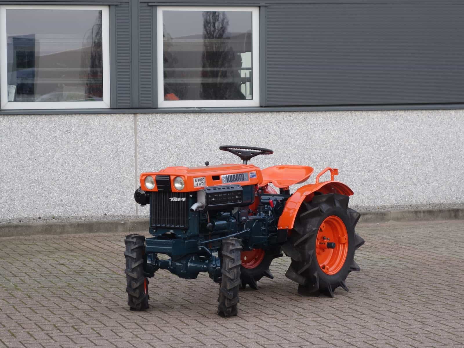Kubota B7000 4wd
