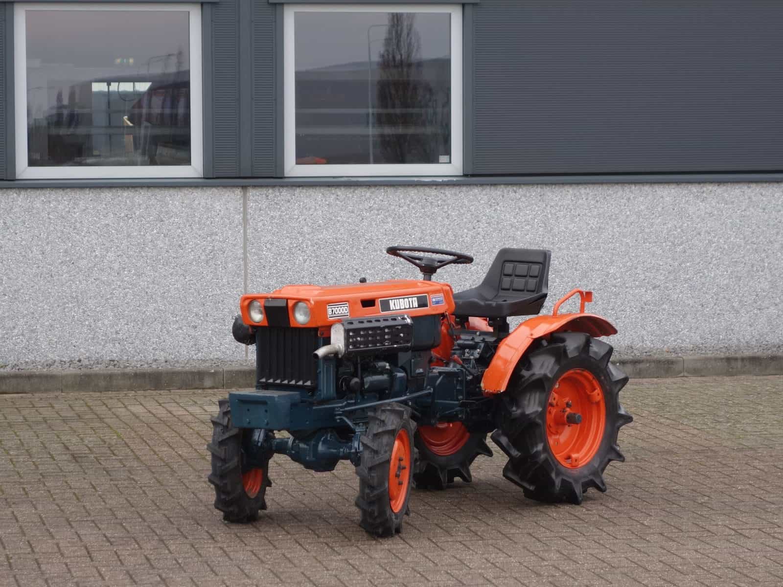 Kubota B7000 4wd