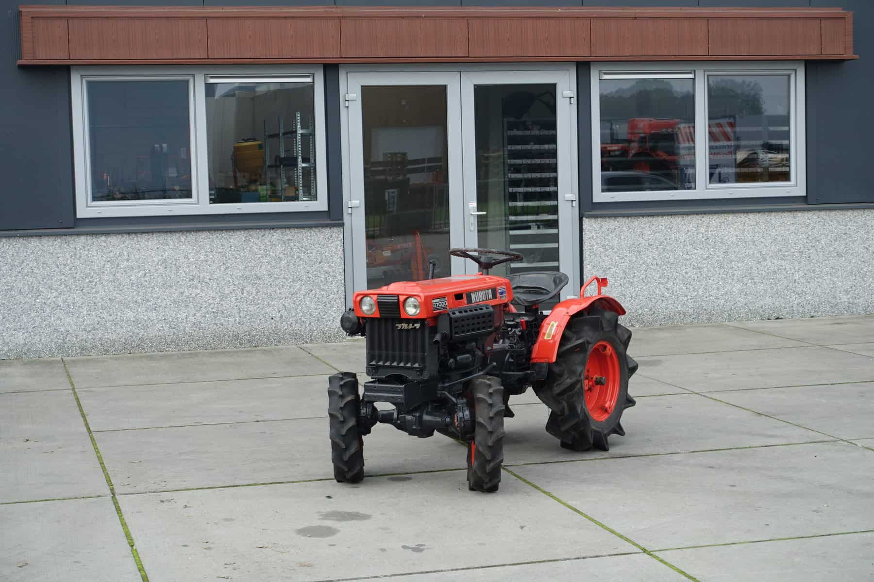 Kubota B7000 4wd