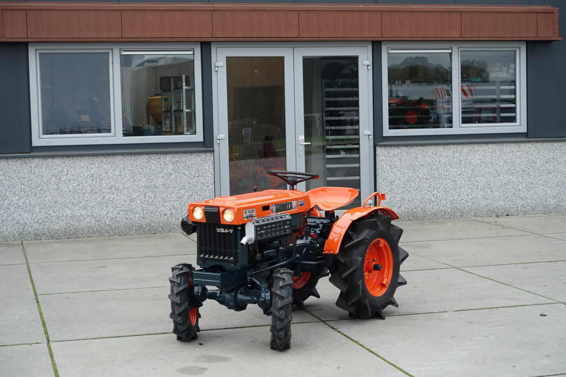 Kubota B7000 4wd