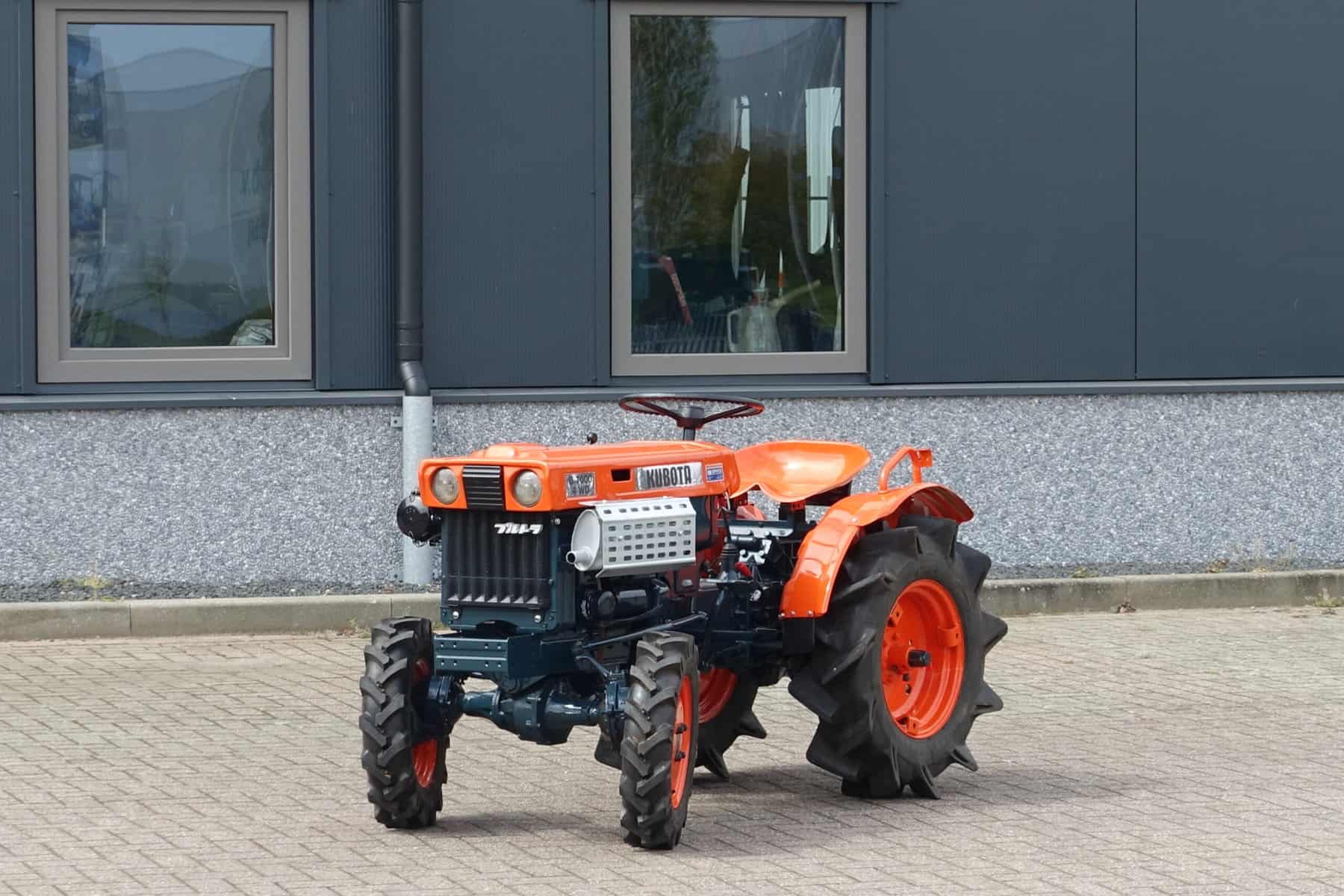 Kubota B7000 4wd