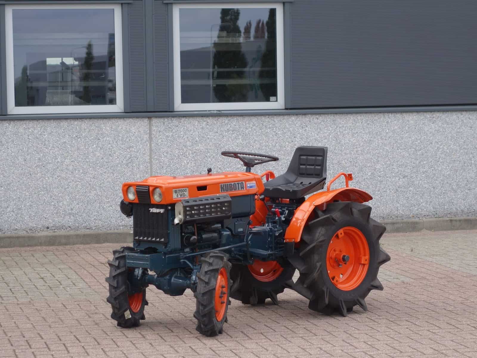 Kubota B7000 4wd
