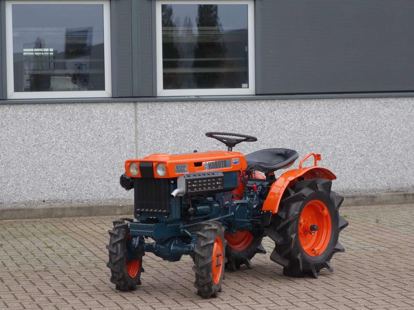 Kubota B7000 4wd